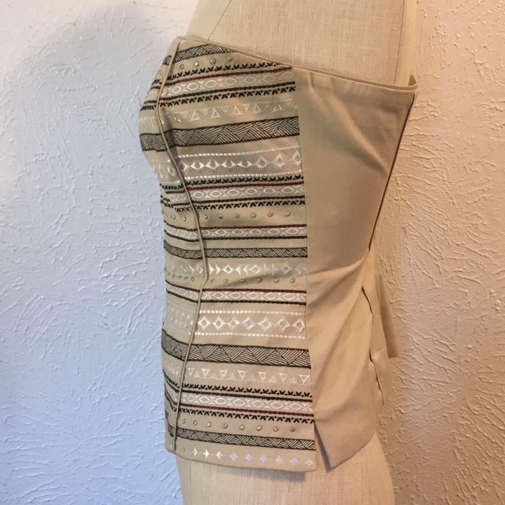 Embroidered bustier - Picture 2 of 3